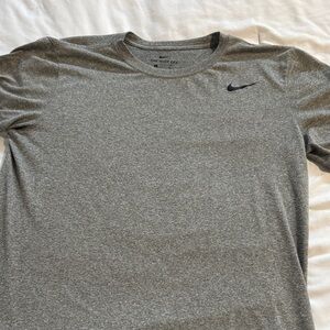 Nike Men's Gray Dri fit T-Shirt